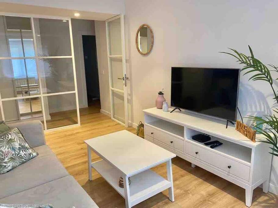 Apartamento A Estrenar En Centro Gijon. Fibra-Tv Exterior photo